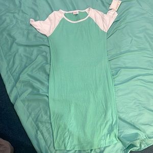 lularoe small green with white sleeves t shirt dress